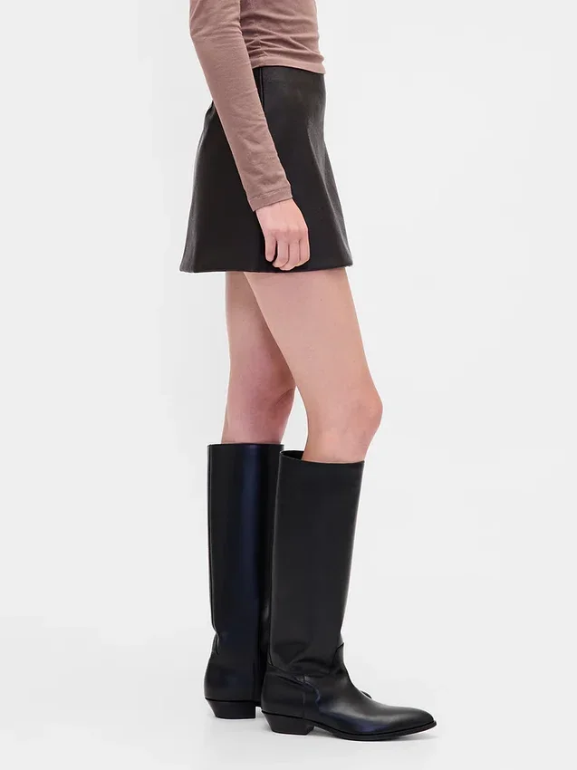 Mini-Skort aus veganem Leder
