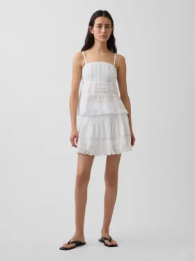 Mini-Skort mit Biesen und Spitzenbesatz