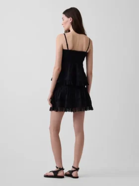 Mini-Skort mit Biesen und Spitzenbesatz