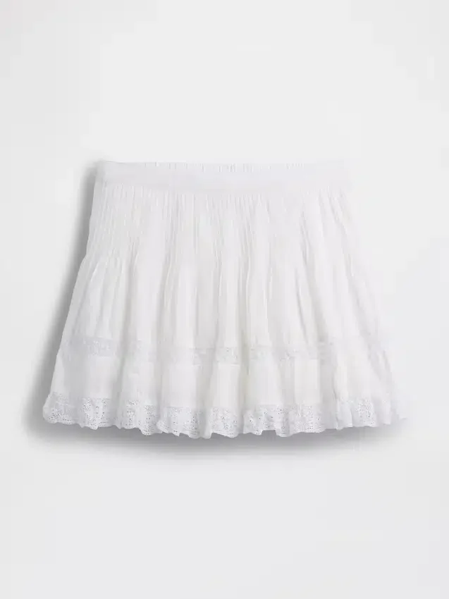 Mini-Skort mit Biesen und Spitzenbesatz
