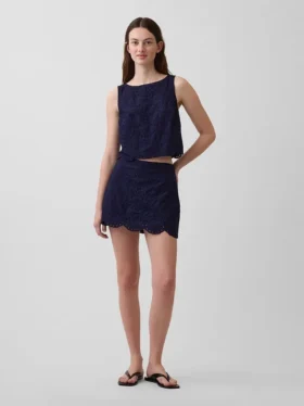 Mini-Skort mit Lochstickerei