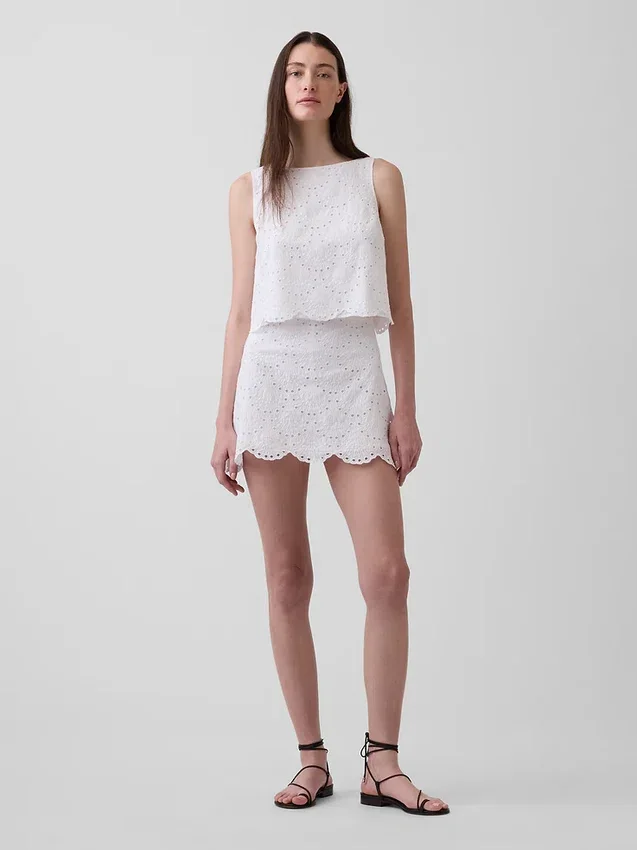 Mini-Skort mit Lochstickerei