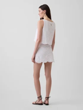 Mini-Skort mit Lochstickerei
