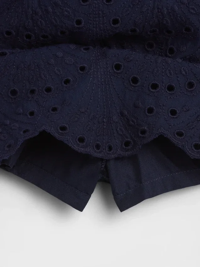 Mini-Skort mit Lochstickerei