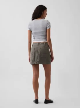 Mini-Utility-Skort mit hoher Leibhöhe