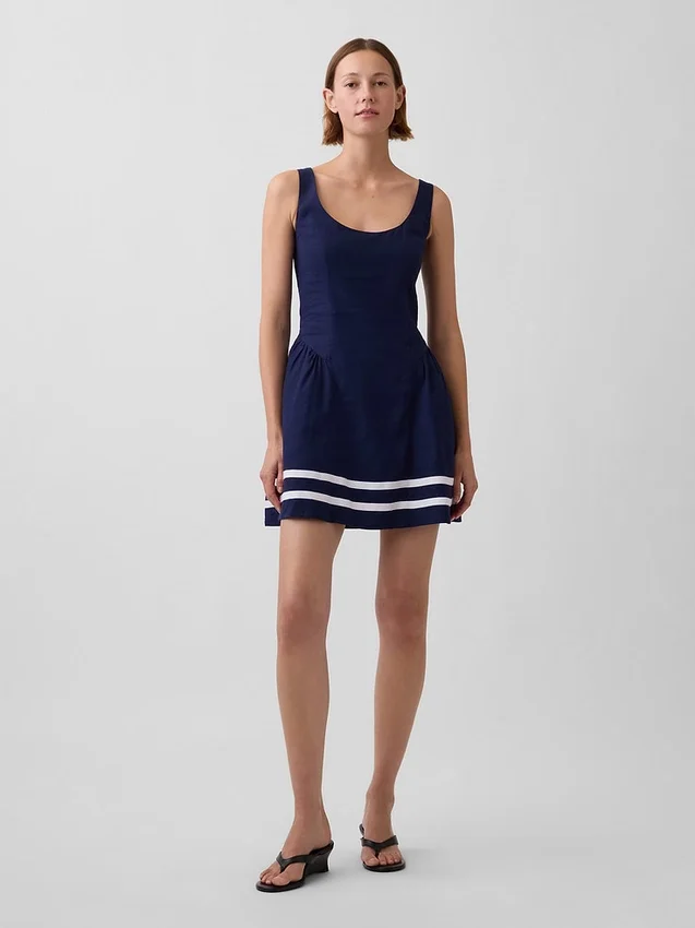 Minikleid aus Leinenmischung mit tief sitzender Taille