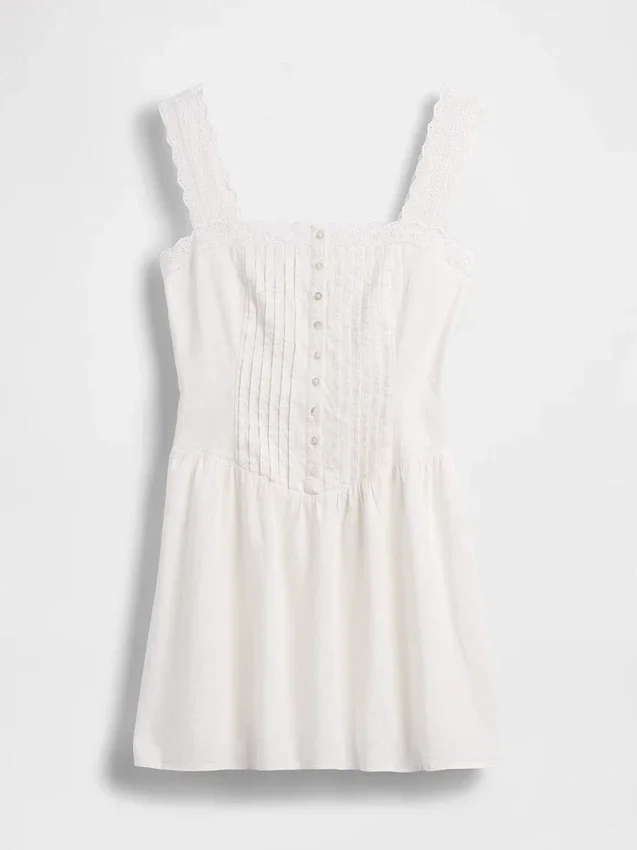 Minikleid mit Biesen und tief sitzender Taille