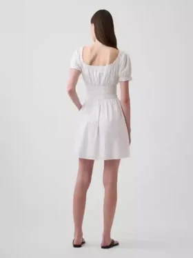 Minikleid mit gesmokter Taille