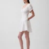 Minikleid mit gesmokter Taille