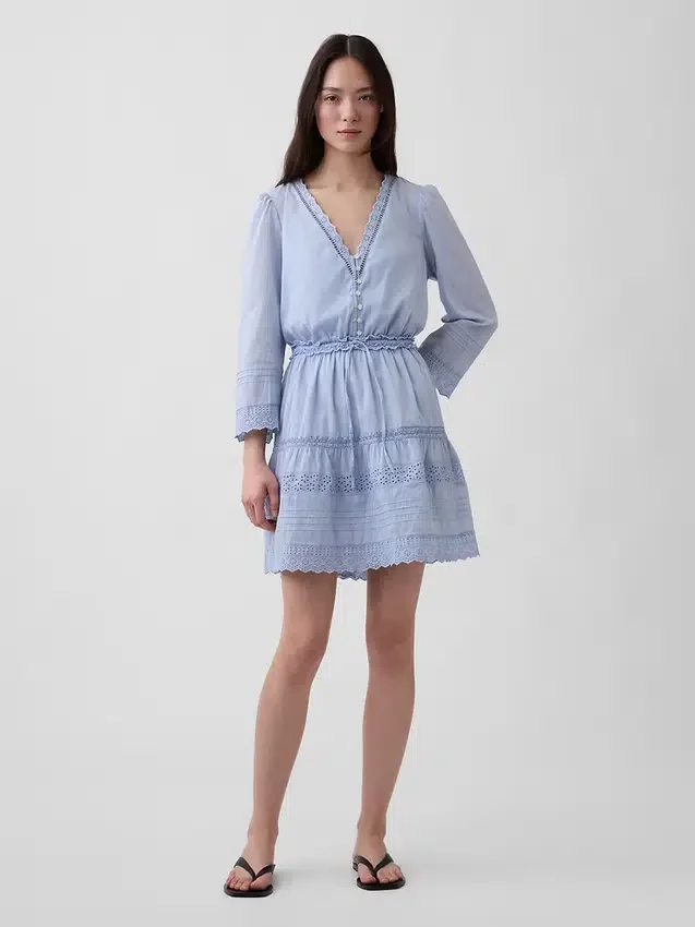 Minikleid mit Spitzenbesatz