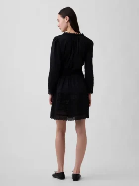 Minikleid mit Spitzenbesatz