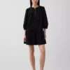 Minikleid mit tief sitzender Taille und Spitzenbesatz