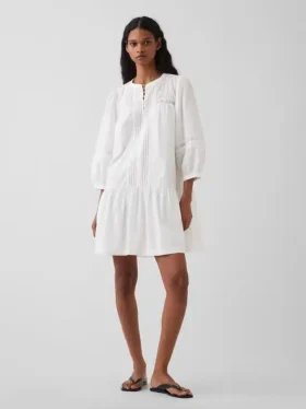 Minikleid mit tief sitzender Taille und Spitzenbesatz