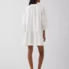 Minikleid mit tief sitzender Taille und Spitzenbesatz