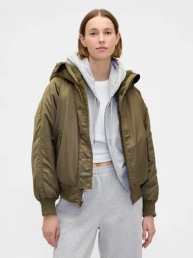 Mit Kunstfell gefütterte Utility-Jacke mit Kapuze