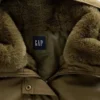 Mit Kunstfell gefütterte Utility-Jacke mit Kapuze