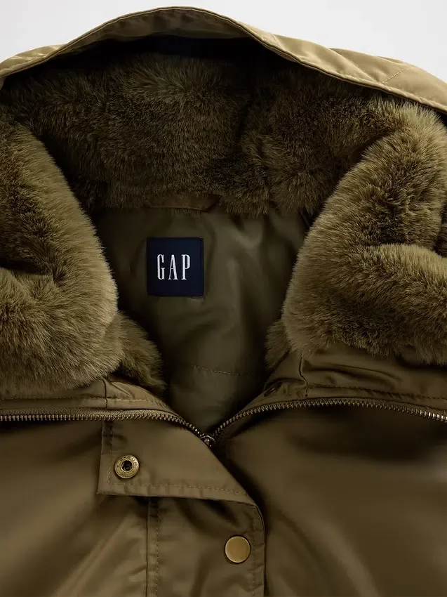 Mit Kunstfell gefütterte Utility-Jacke mit Kapuze