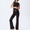 Moderne Flare-Hose mit breitem Rippmuster