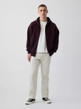 Moderne gerade geschnittene Khakis