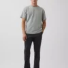 Moderne gerade geschnittene Khakis