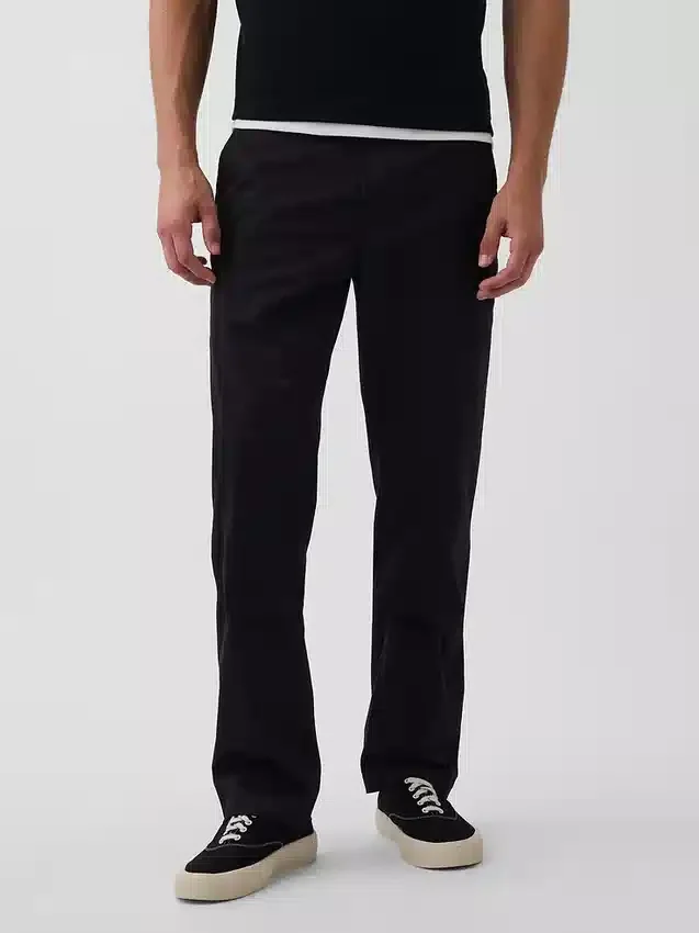Moderne gerade geschnittene Khakis