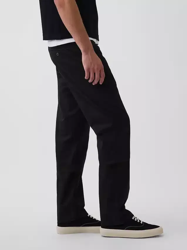 Moderne gerade geschnittene Khakis