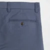 Moderne gerade geschnittene Khakis
