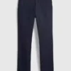 Moderne, konisch zulaufende Khakis