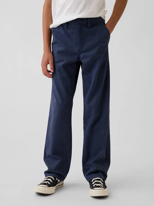 Moderne, lockere Khakis in gerader Passform für Kinder