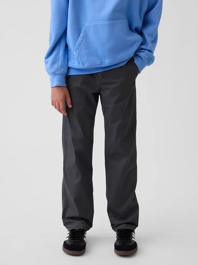 Moderne, lockere Khakis in gerader Passform für Kinder