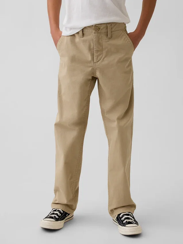 Moderne, lockere Khakis in gerader Passform für Kinder