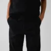 Moderne, lockere Khakis in gerader Passform für Kinder
