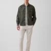 Moderne, schmal geschnittene Khakis