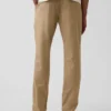 Moderne, schmal geschnittene Khakis