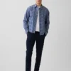 Moderne, schmal geschnittene Khakis