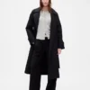 Moderne Strickjacke mit Rundhalsausschnitt