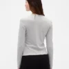Moderne Strickjacke mit Rundhalsausschnitt