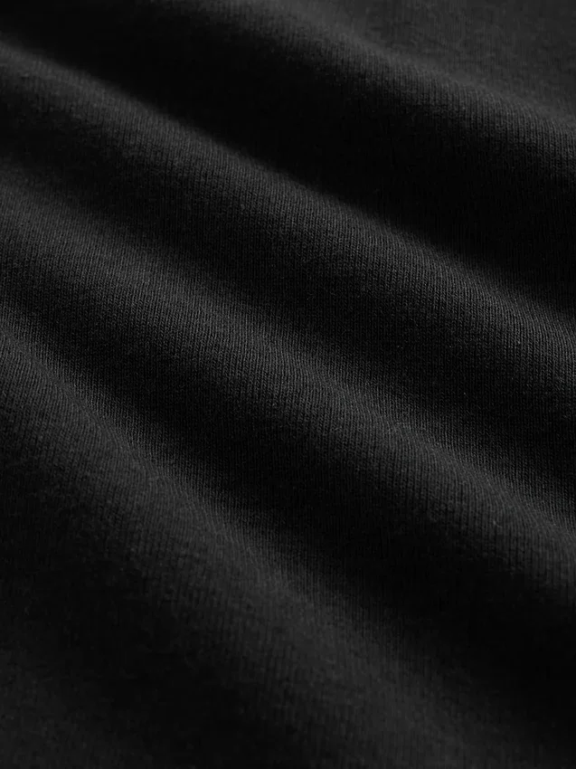 Moderne Strickjacke mit Rundhalsausschnitt
