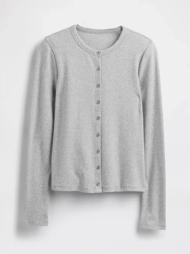 Moderne Strickjacke mit Rundhalsausschnitt