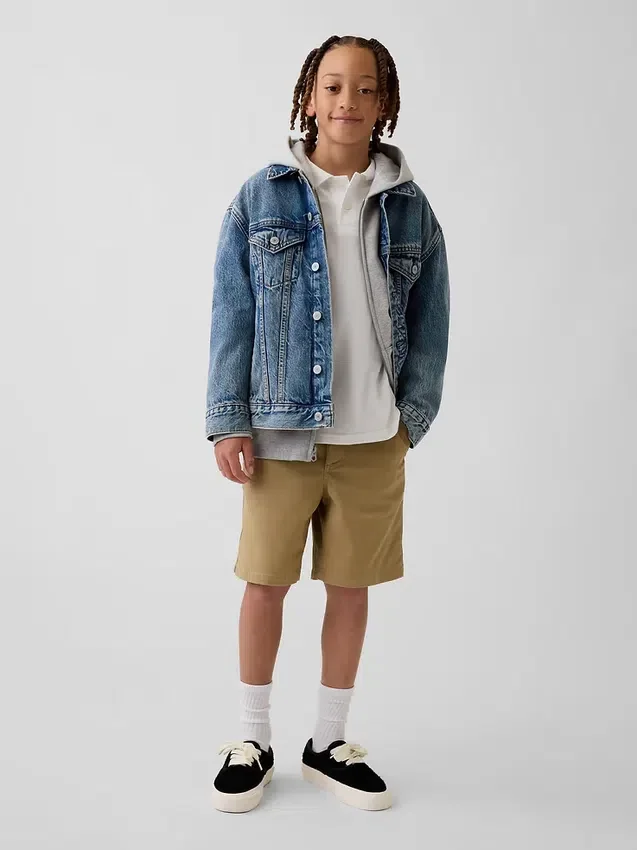 Moderne Uniform-Shorts für Kinder in Khaki