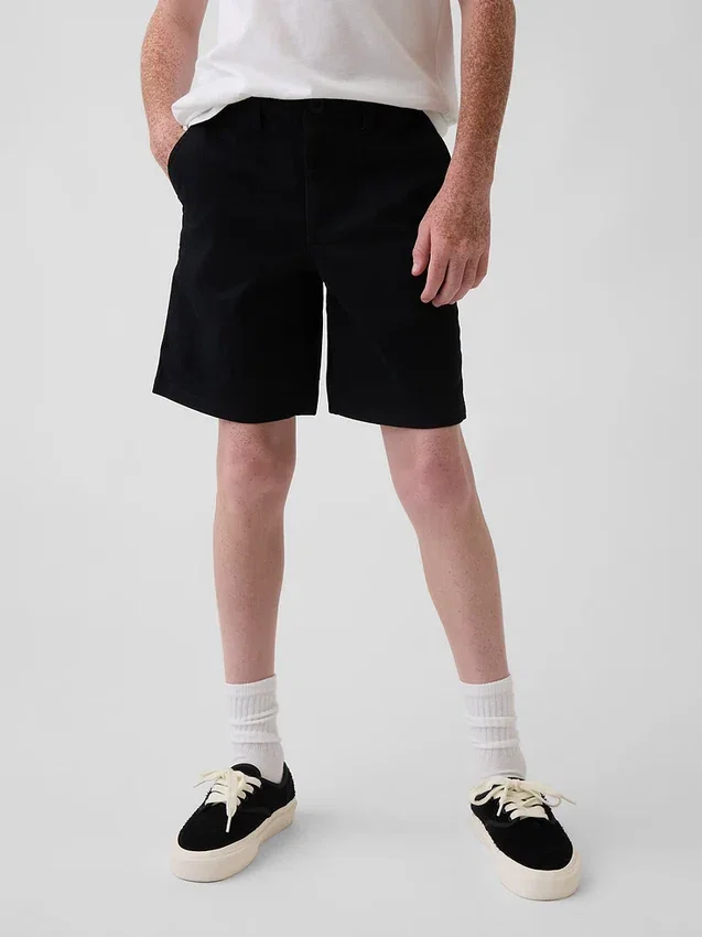 Moderne Uniform-Shorts für Kinder in Khaki
