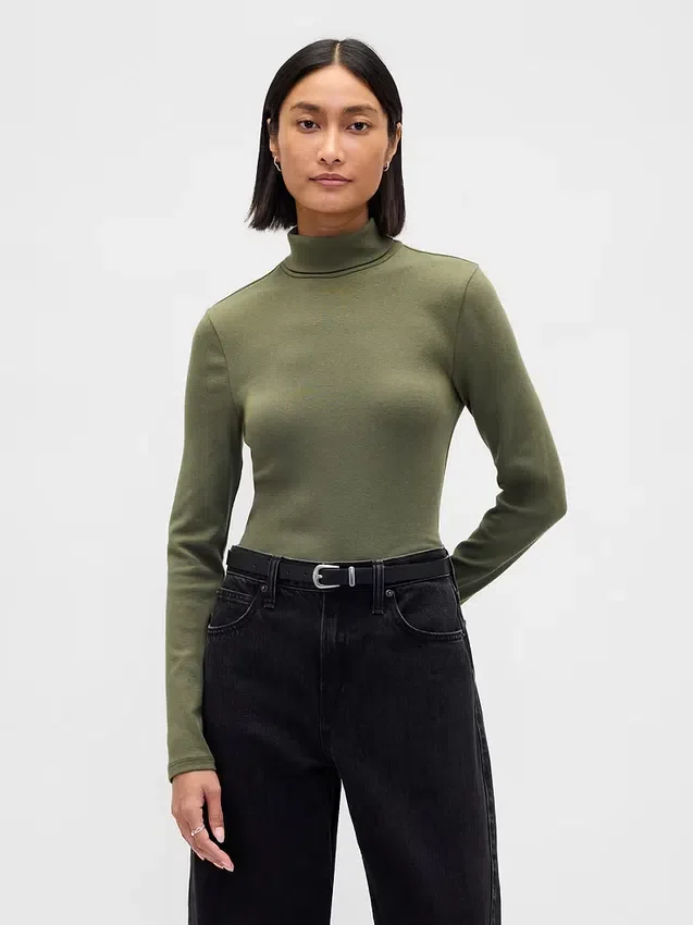 Moderner Rollkragenpullover