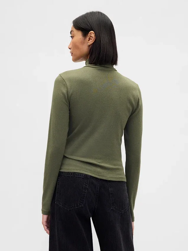 Moderner Rollkragenpullover