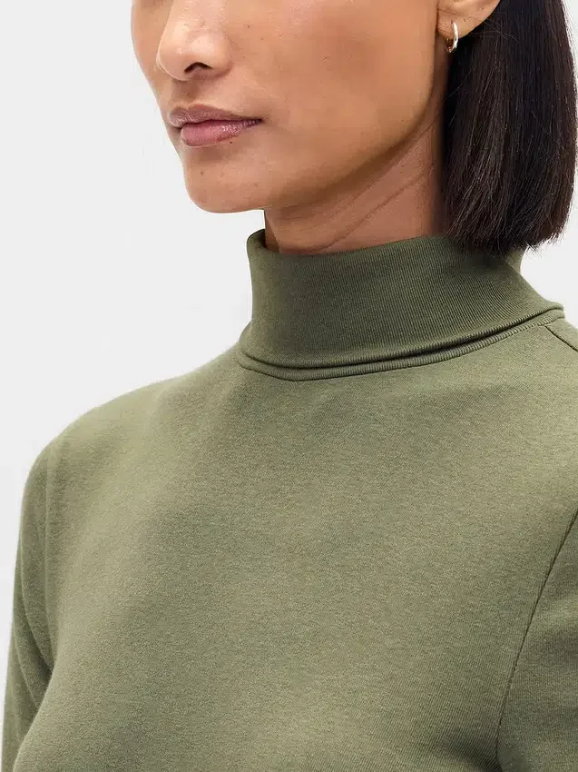 Moderner Rollkragenpullover