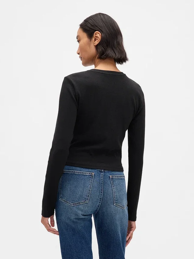 Modernes Crop-T-Shirt