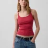 Modernes, kurz geschnittenes Cami-Top
