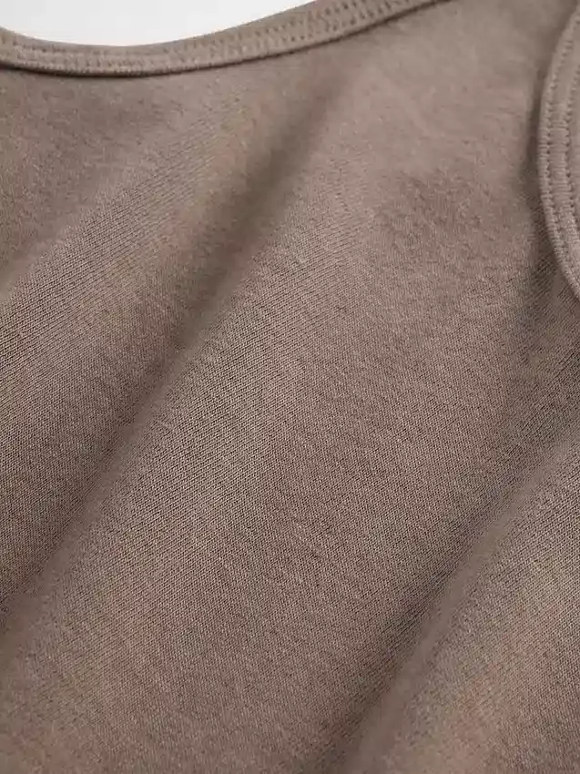 Modernes, kurz geschnittenes Cami-Top