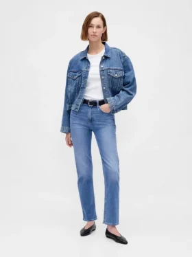 Modernes, kurz geschnittenes T-Shirt mit Rippbündchen