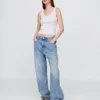 Modernes, kurzes Tanktop