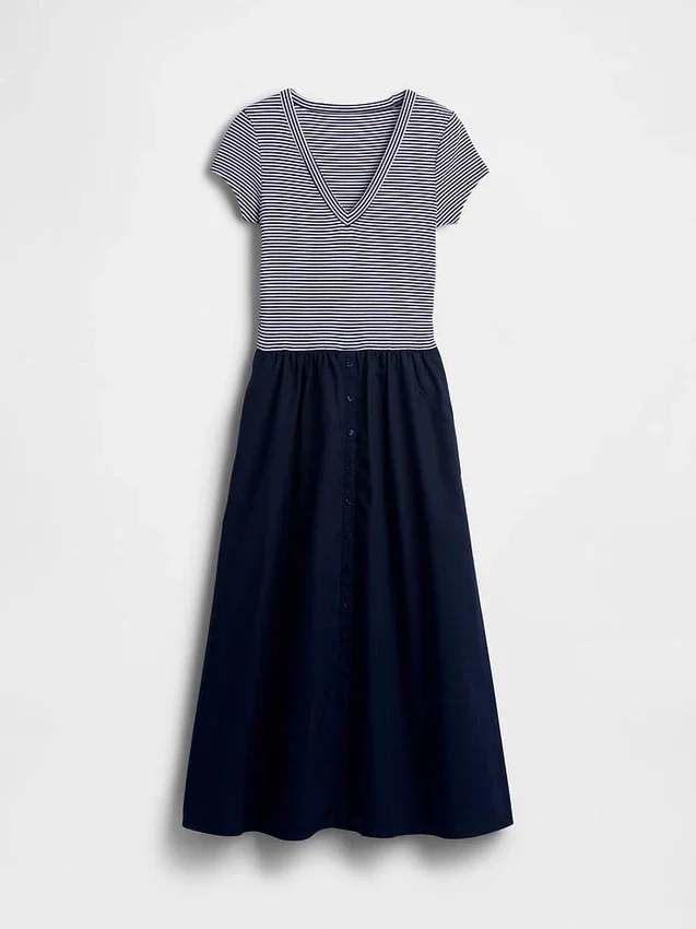 Modernes Maxikleid aus verschiedenen Materialien